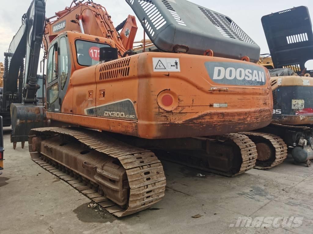 Doosan DX300LC-9C 大型油圧ショベル12t以上（パワーショベル・ユンボ）