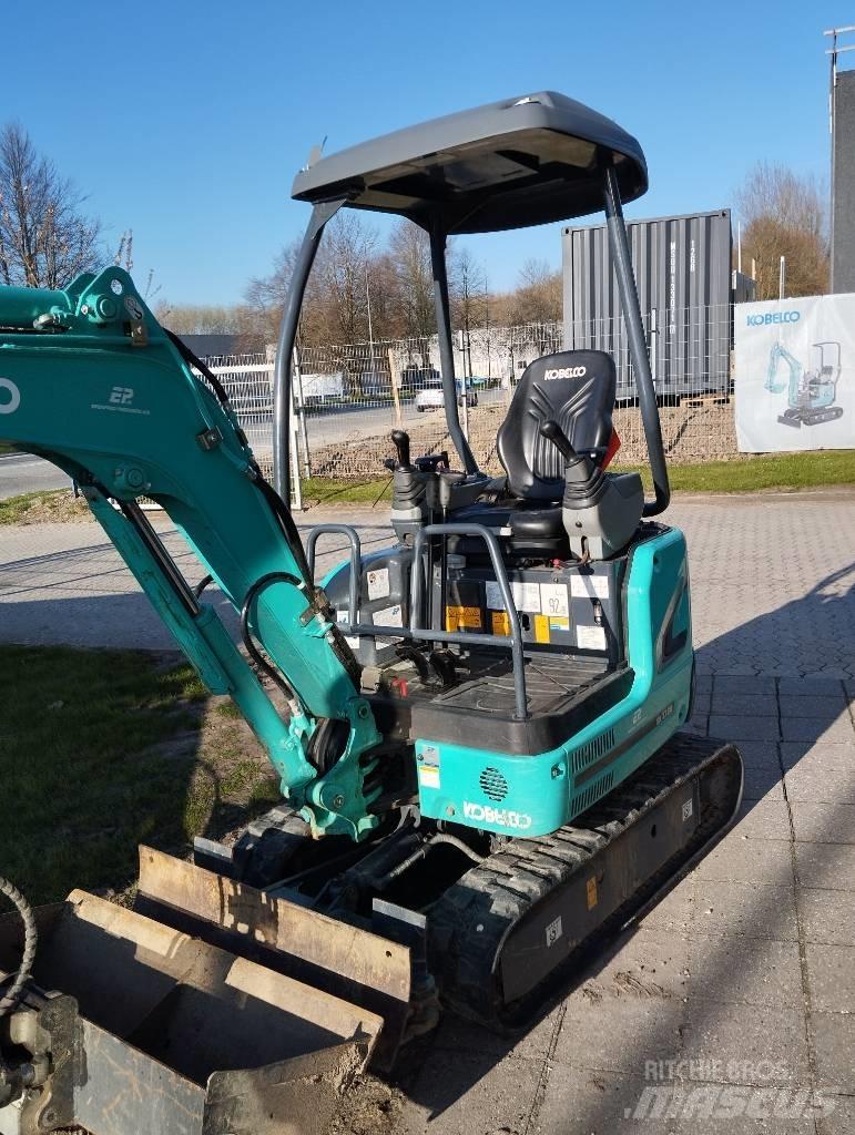 Kobelco SK 17 SR-3E ミニ油圧ショベル 7t以下（ミニユンボ・ミニディガー）
