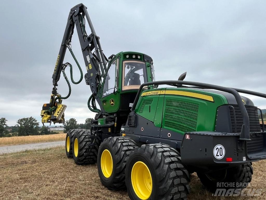 John Deere 1170G ハーベスター