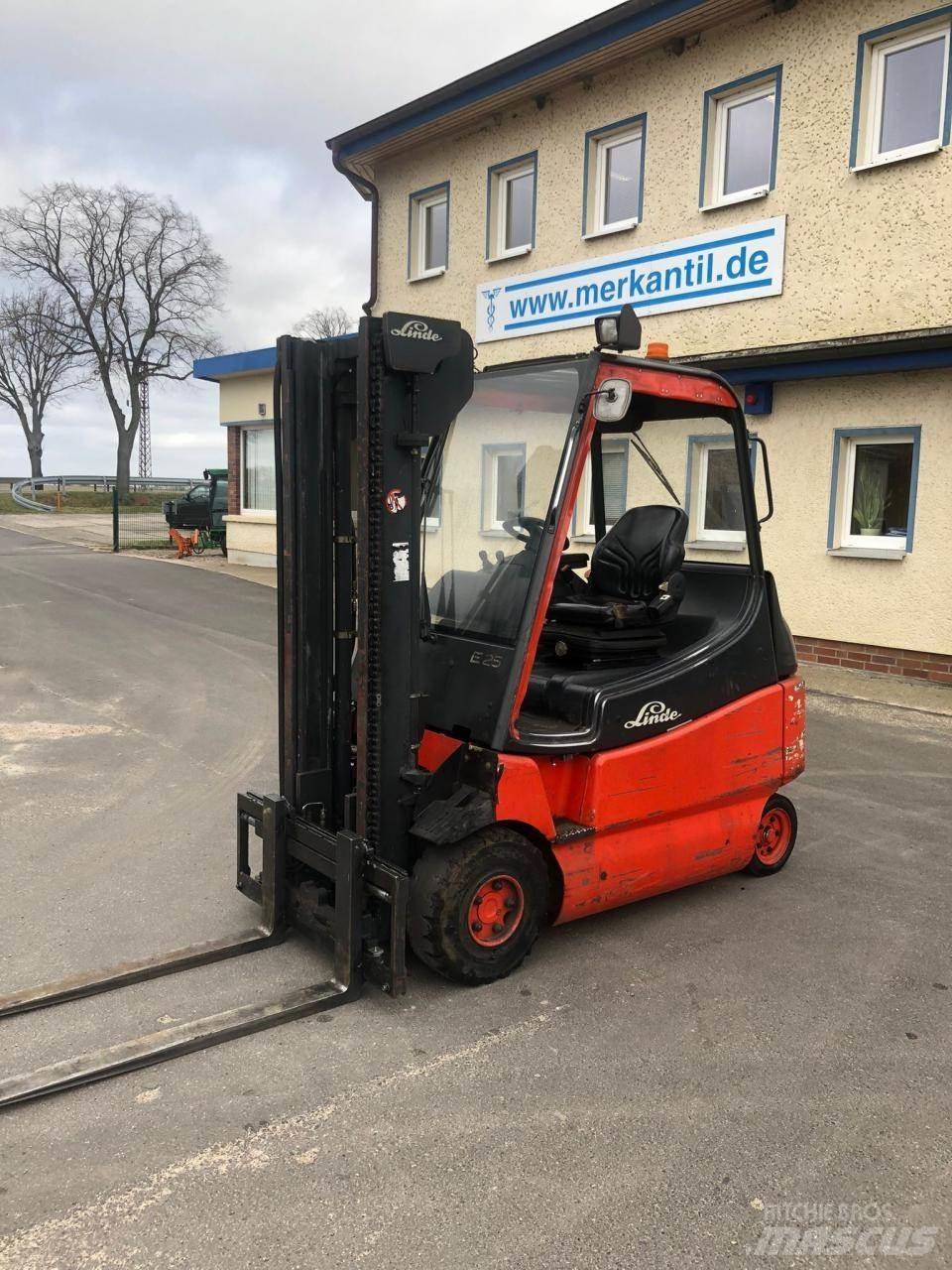 Linde E 25 バッテリーフォークリフト