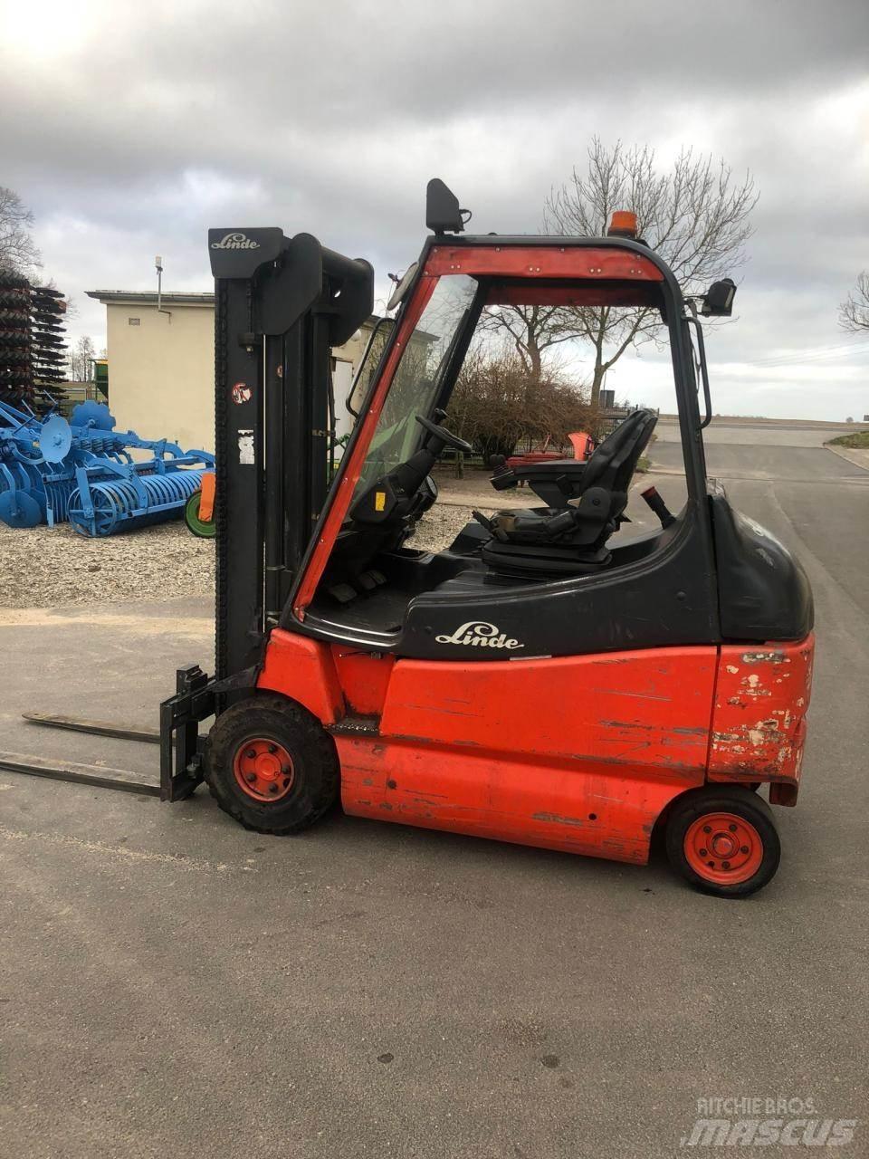 Linde E 25 バッテリーフォークリフト