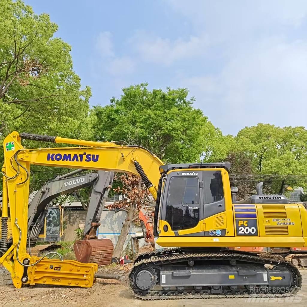Komatsu PC 200-7 大型油圧ショベル12t以上（パワーショベル・ユンボ）