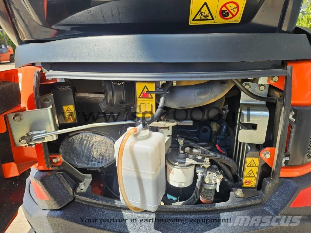 Kubota U 27-4 ミニ油圧ショベル 7t以下（ミニユンボ・ミニディガー）