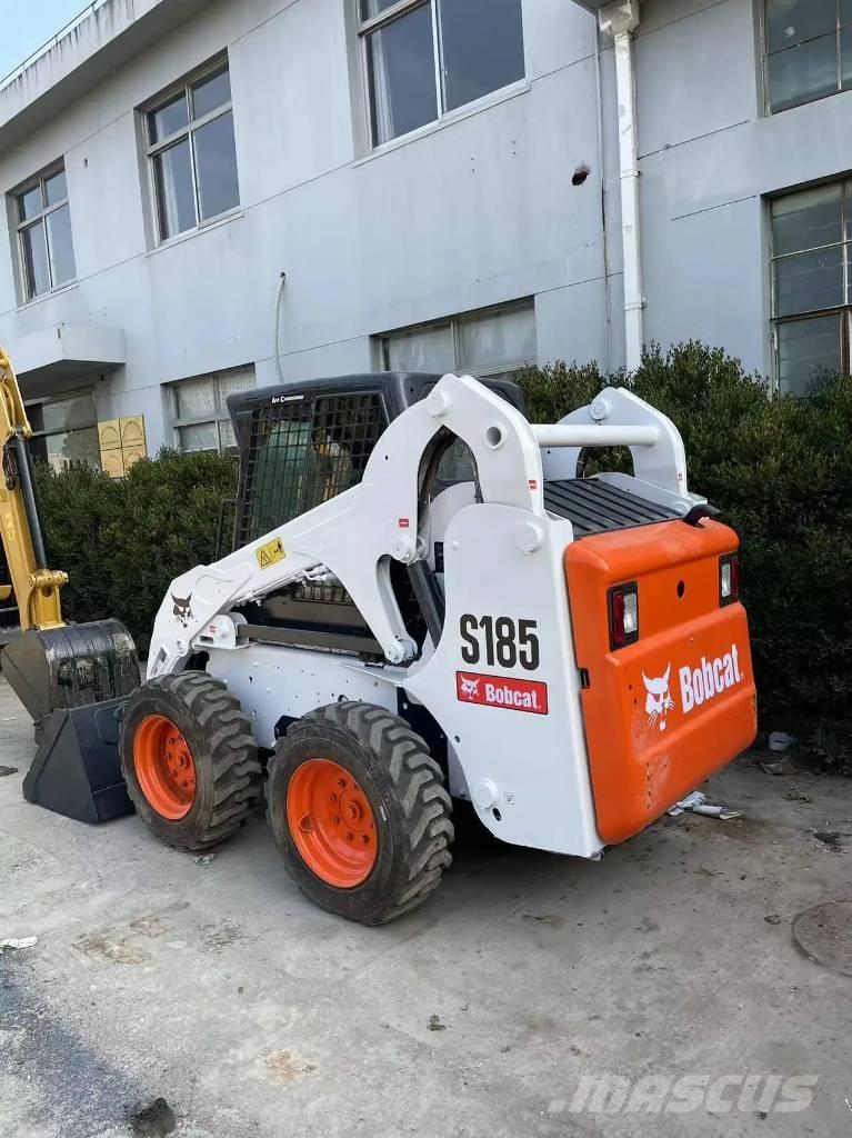 Bobcat S185 スキッドステアローダー