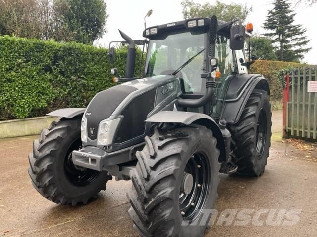 Valtra N123 HiTech-5 トラクター