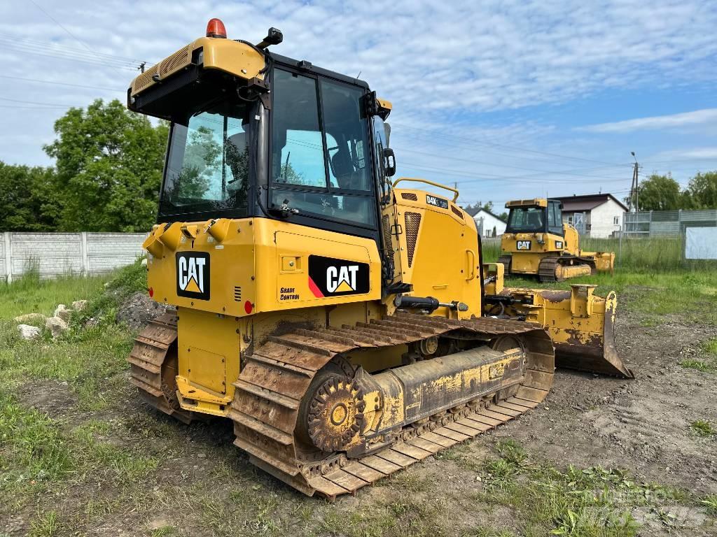 CAT D 4 K 2 LGP ブルドーザー