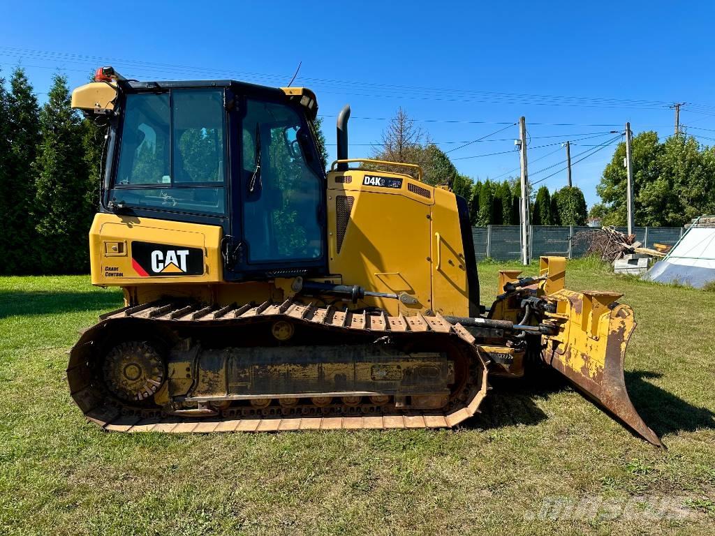 CAT D 4 K 2 LGP ブルドーザー