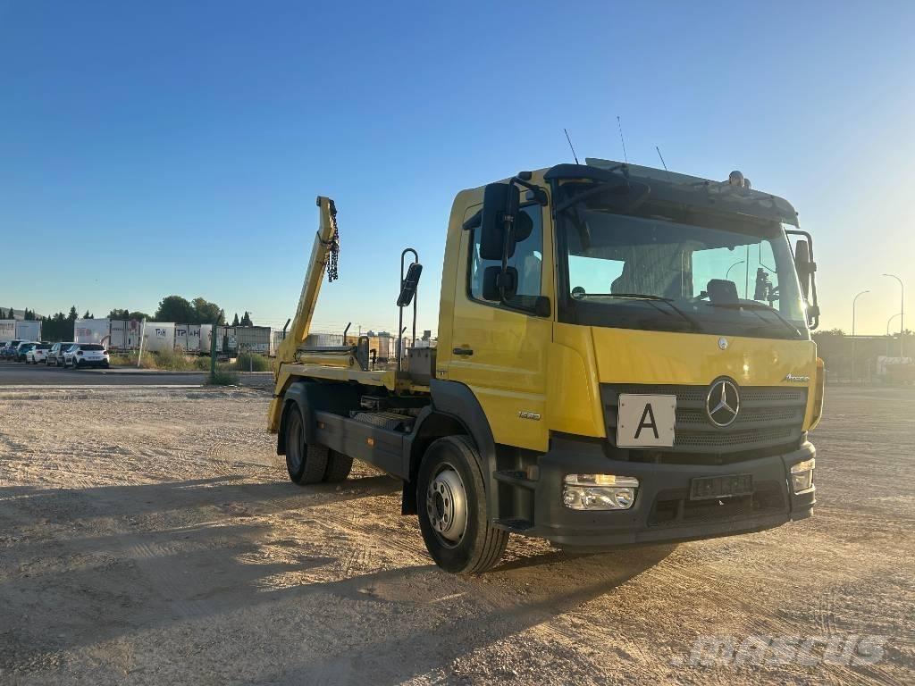 Mercedes-Benz 1530 貯蔵