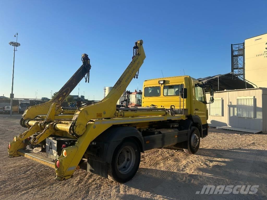 Mercedes-Benz 1530 貯蔵