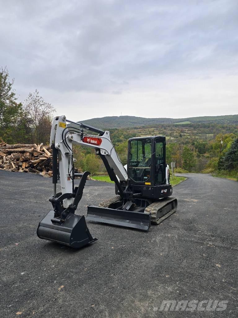 Bobcat E 42 ミニ油圧ショベル 7t以下（ミニユンボ・ミニディガー）