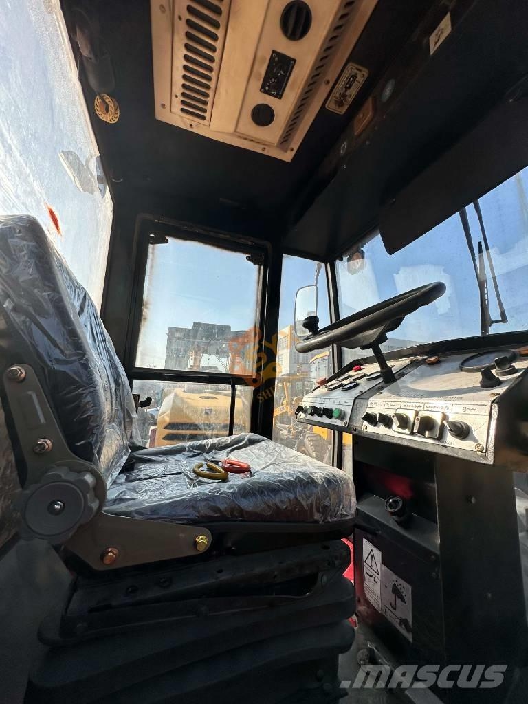 XCMG XD 103 ソイルコンパクター