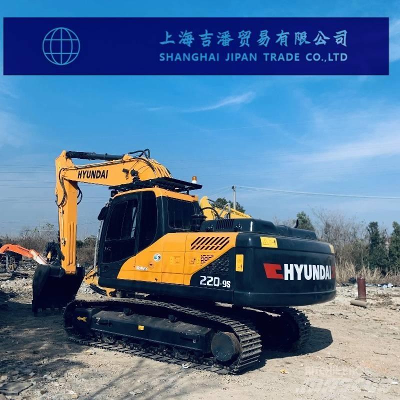 Hyundai R220 大型油圧ショベル12t以上（パワーショベル・ユンボ）