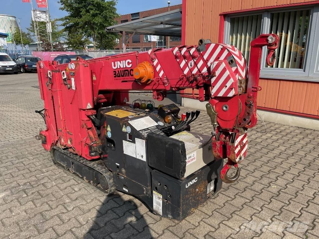 Unic URW-295 ミニクレーン