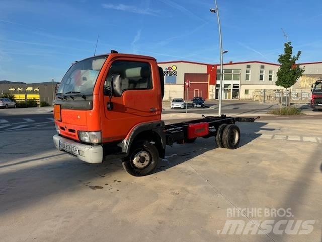 Nissan Cabstar E パネルバン