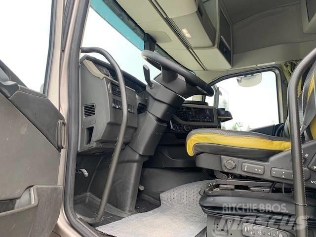 Volvo FH 750 木材トラック