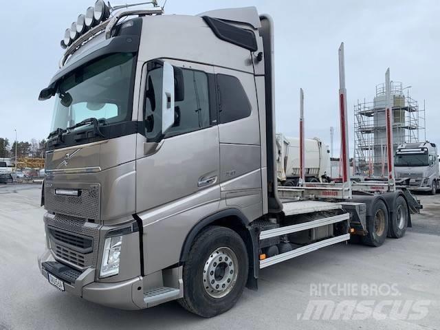 Volvo FH 750 木材トラック