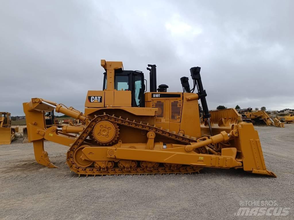 CAT D 10 T ブルドーザー