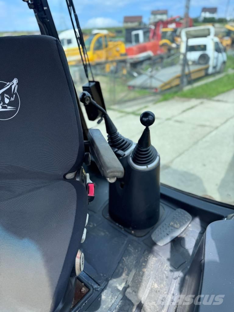 JCB 3CX バックホーローダー