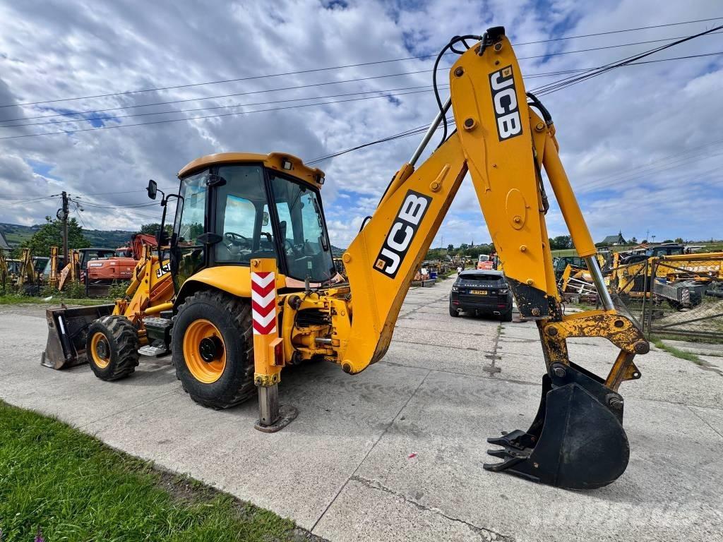 JCB 3CX バックホーローダー