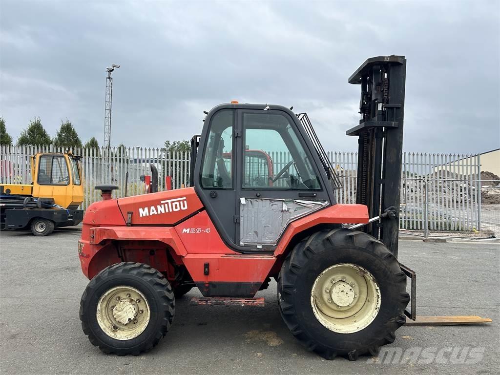 Manitou M26-4 ラフターテレントラック