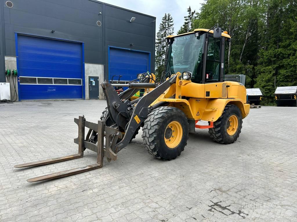!!SOLD!! Volvo L 30 G ホイールローダー・タイヤショベル