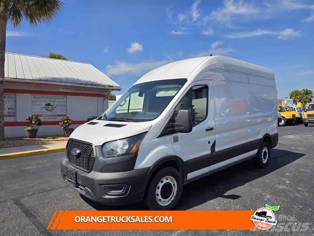 Ford Transit 260 ボックスボディー、ウイング、箱車