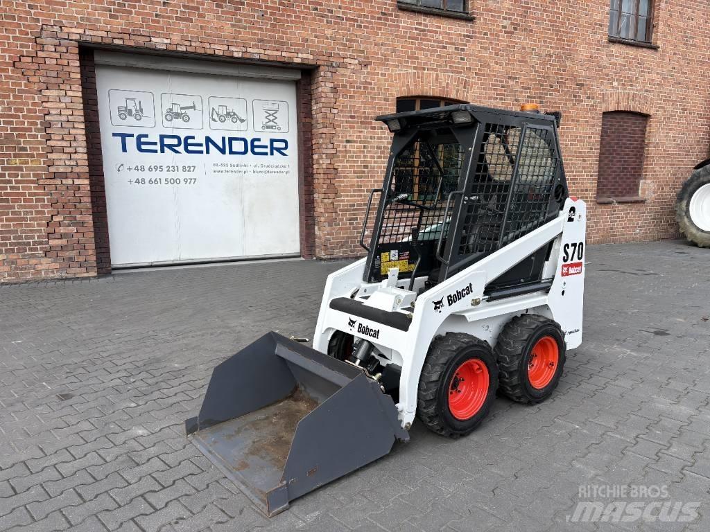 Bobcat S 70 スキッドステアローダー