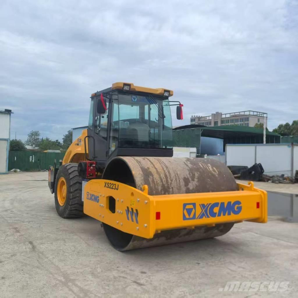 XCMG XS 223 J 振動ローラ