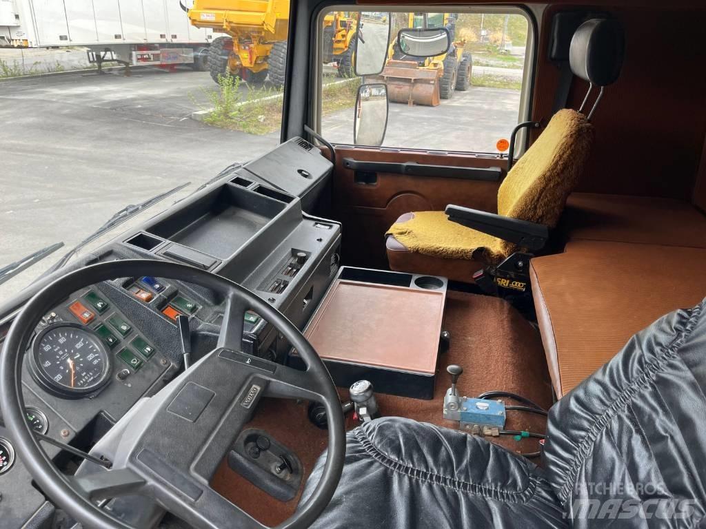 Volvo F 12    Lav km 中古トラクターヘッド | トレーラーヘッド