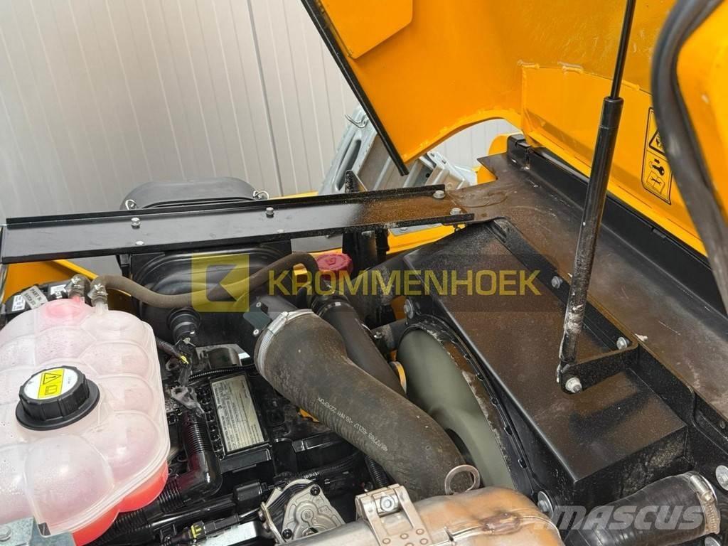 JCB 940 ラフターテレントラック