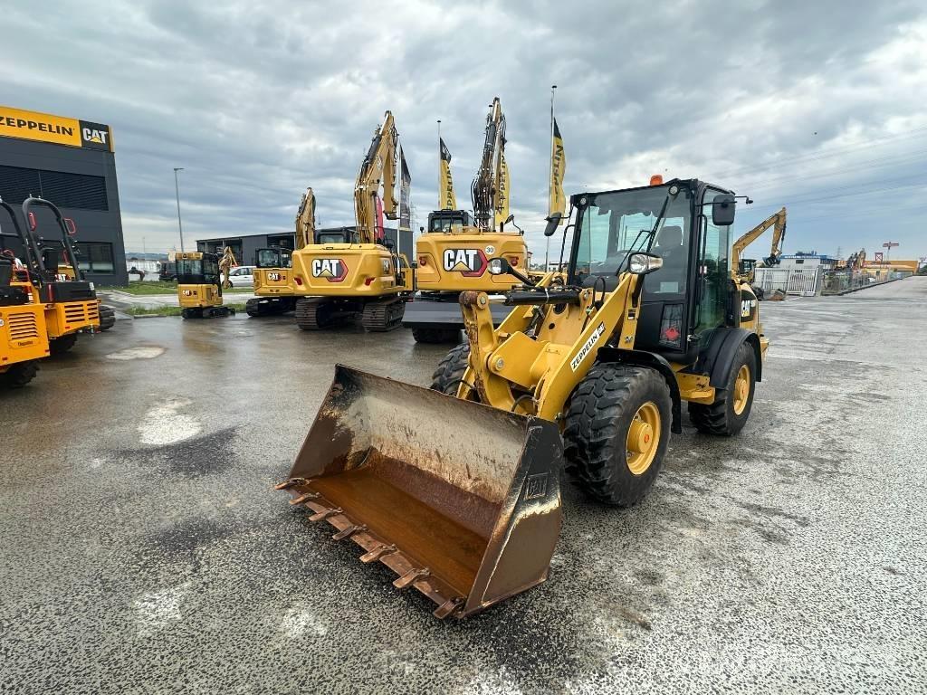 CAT 906 M ホイールローダー・タイヤショベル
