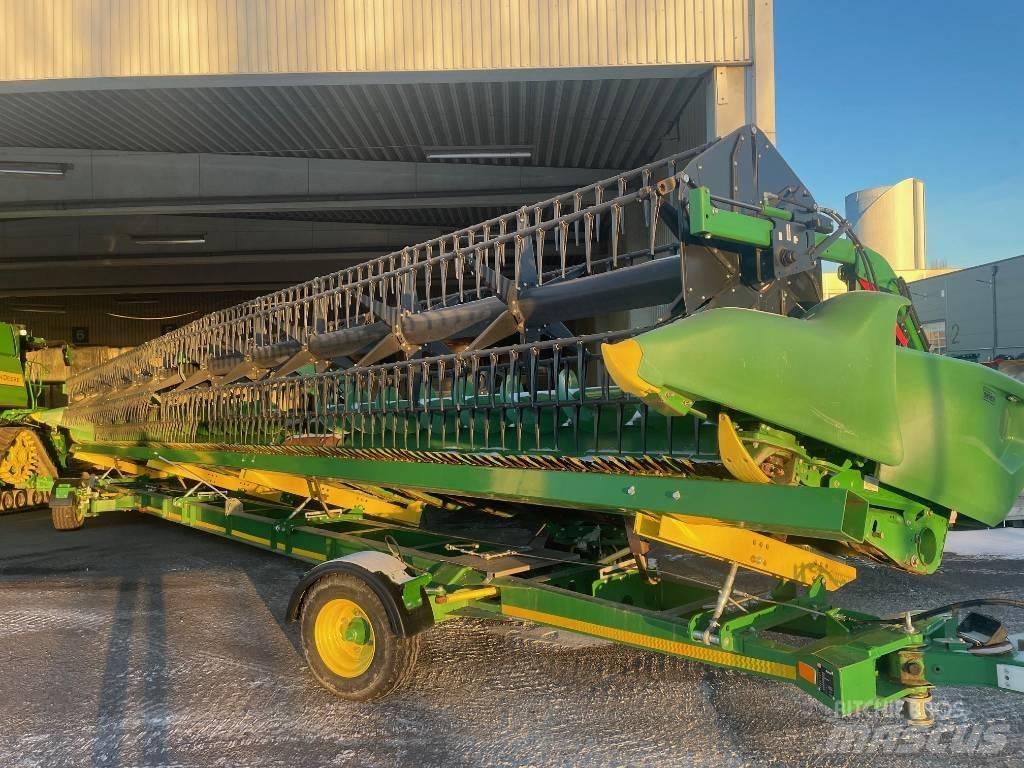 John Deere X9 1100 コンバイン