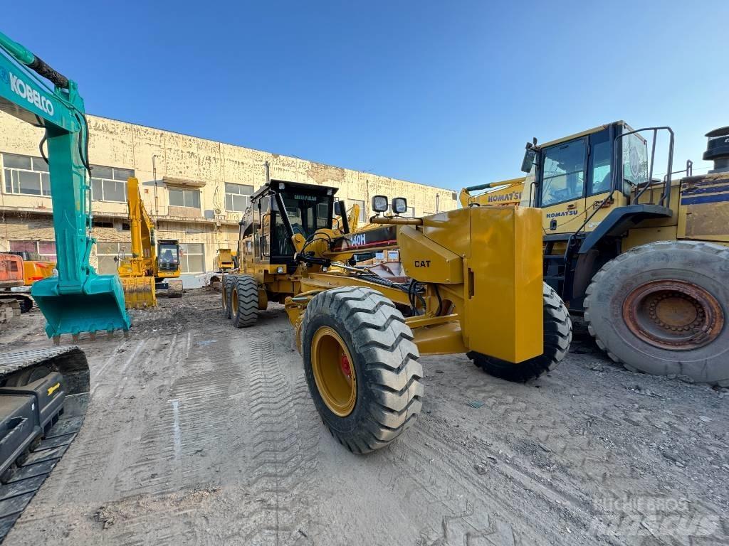 CAT 140 H モーターグレーダー
