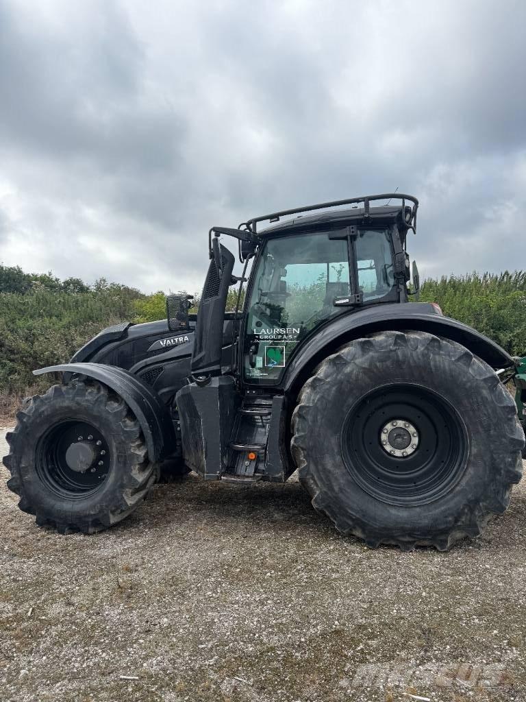 Valtra T 235 Direct トラクター
