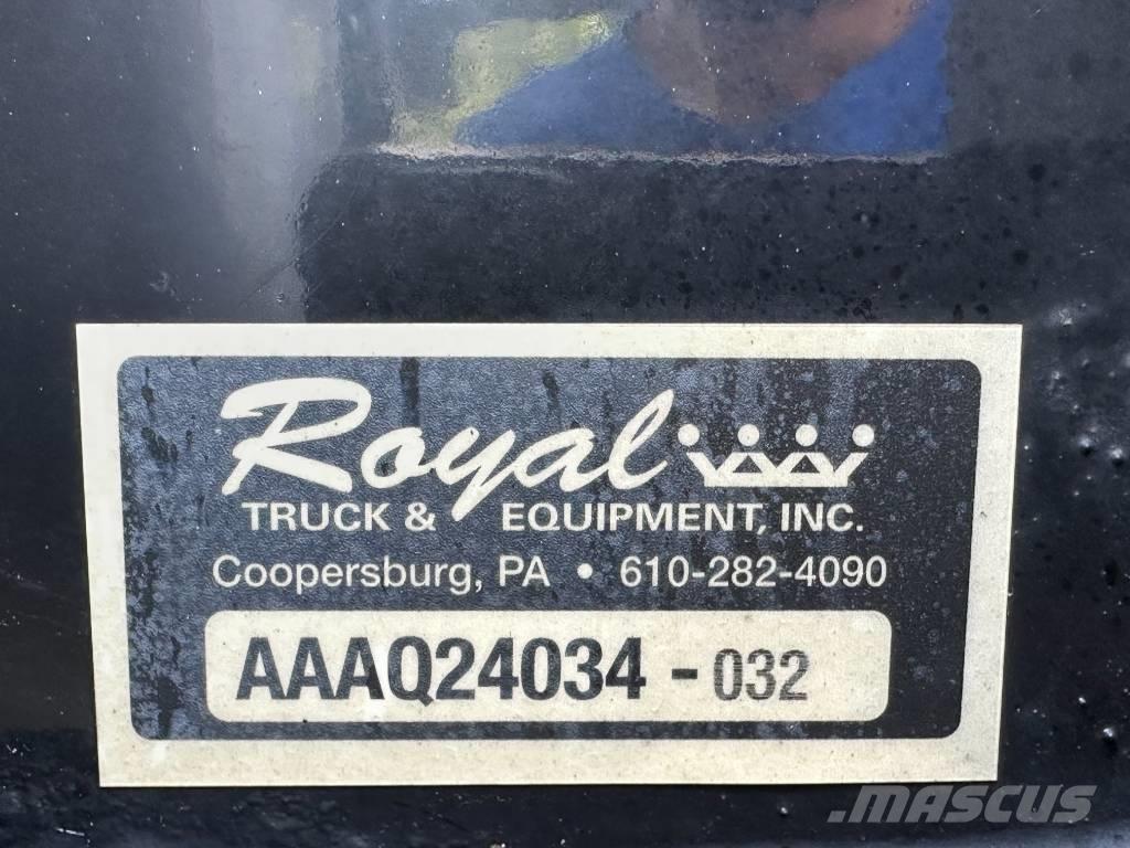 International 4300 平ボディー