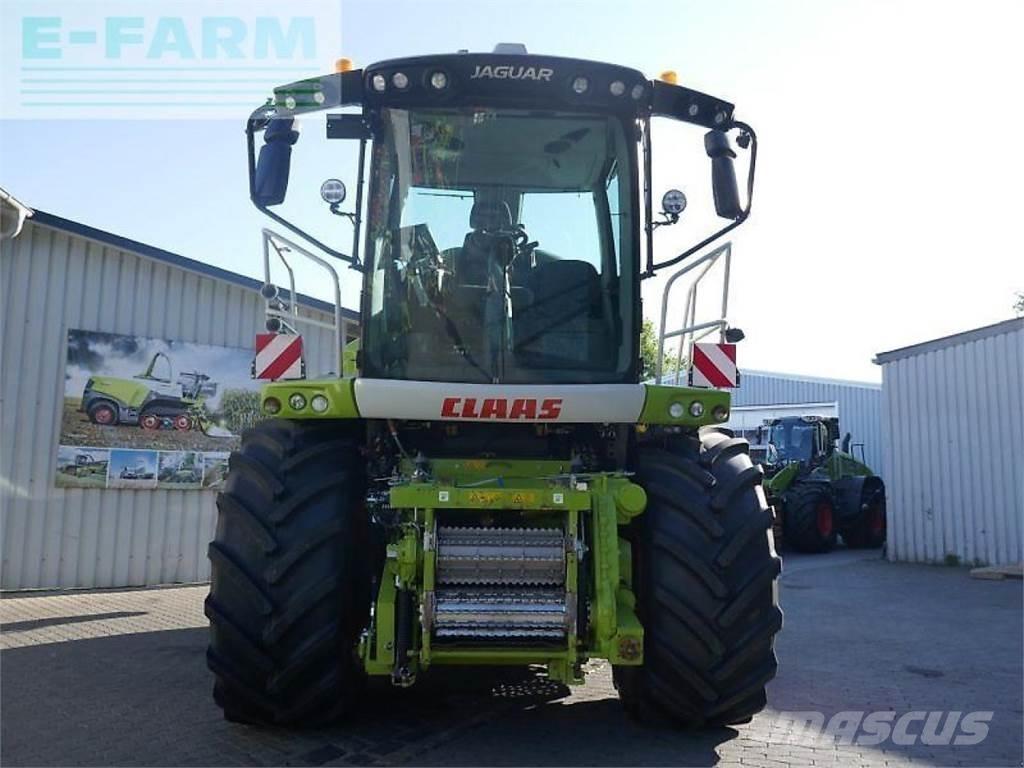 CLAAS jaguar 970 自走式フォレージハーベスター
