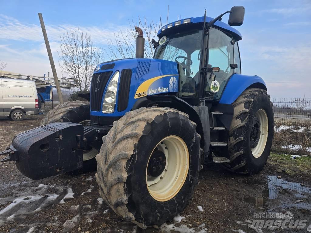 New Holland T 8030 トラクター