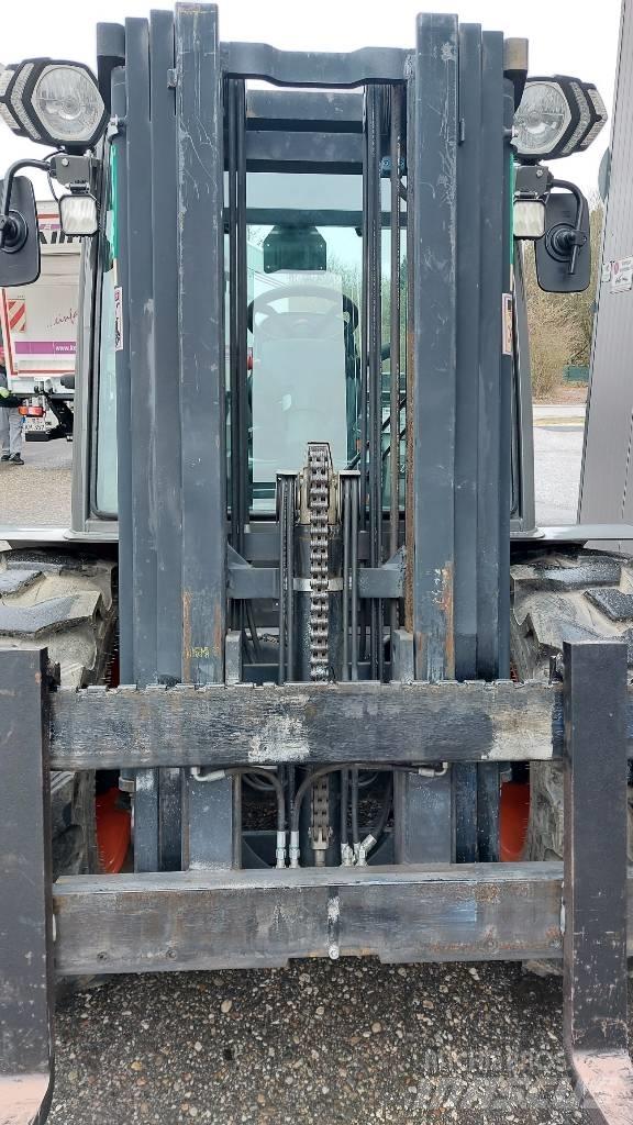 Ausa C 351 H4X ディーゼル・軽油