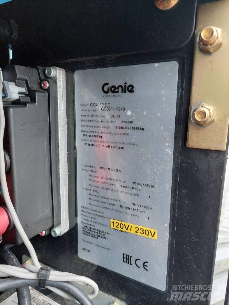 Genie GS 4069 DC シザースリフト
