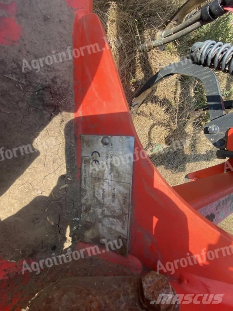 Kuhn Cultimer 400 NS カルチベーター