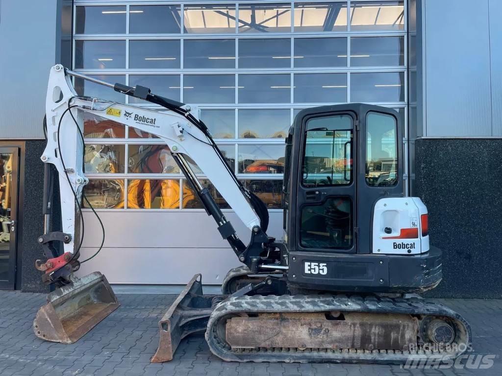 Bobcat E55 ミニ油圧ショベル 7t以下（ミニユンボ・ミニディガー）