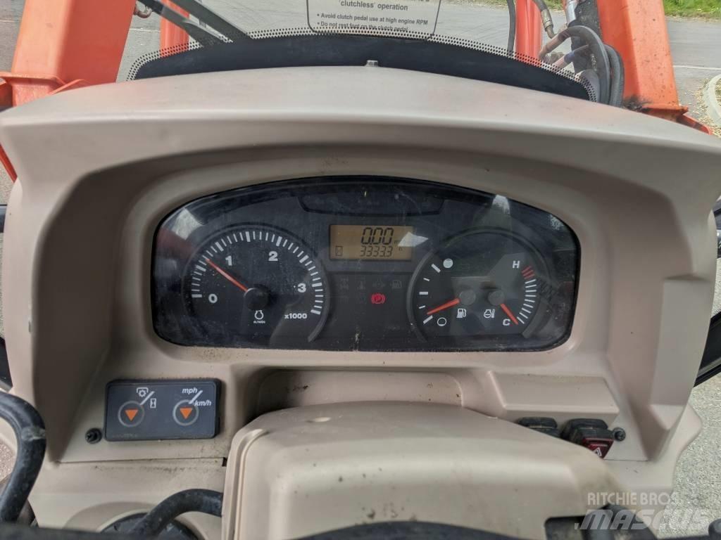 Kubota M 6040 トラクター