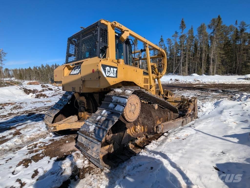 CAT D 6 T LGP ブルドーザー