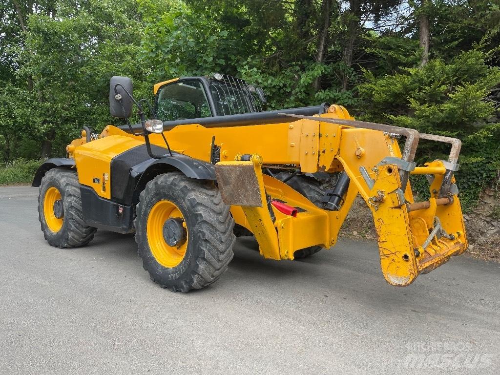 JCB 540-140 テレスコーピックハンドラー