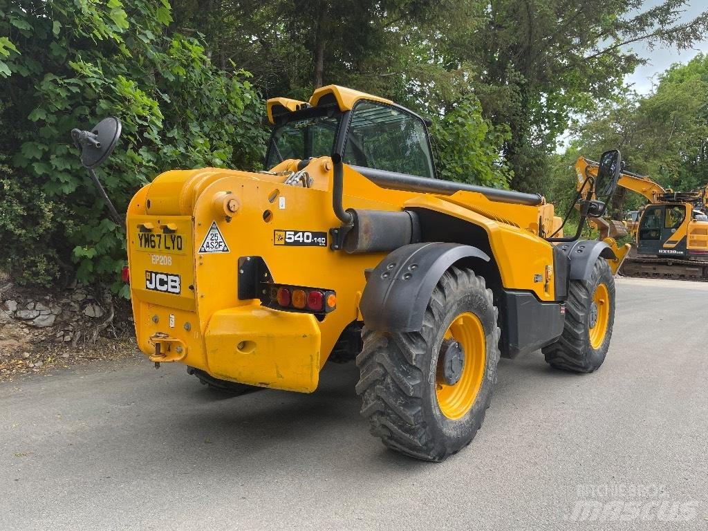JCB 540-140 テレスコーピックハンドラー