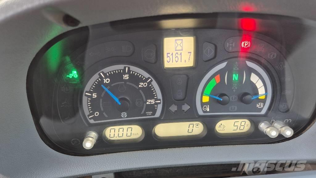 New Holland T 7.230 トラクター