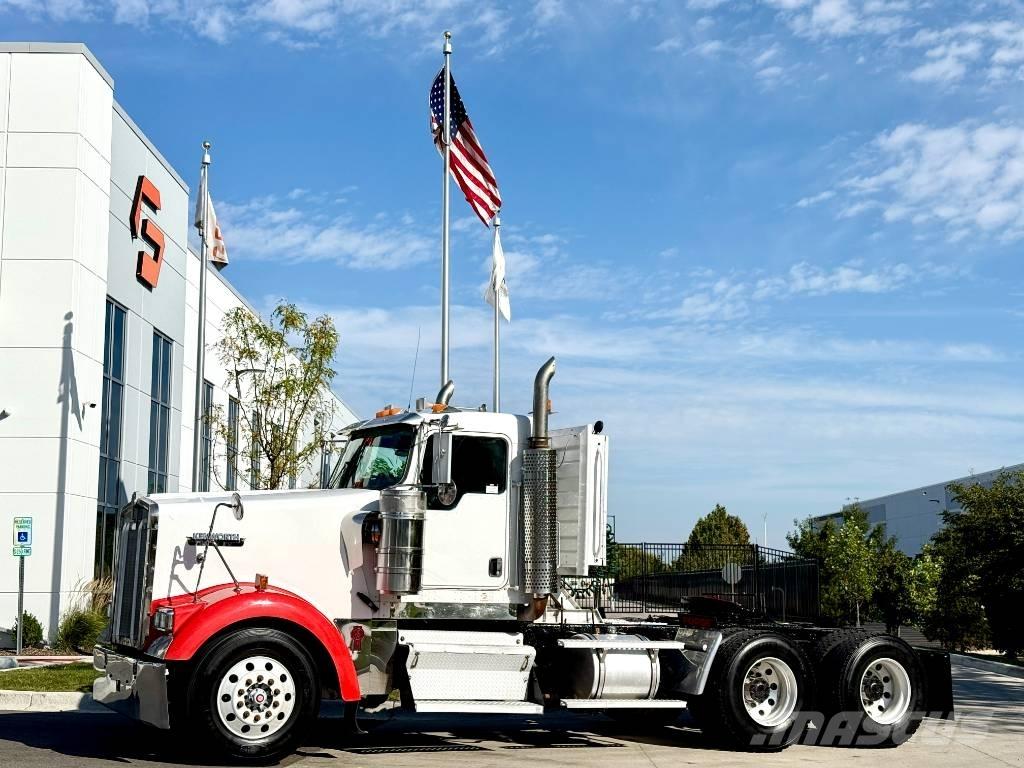 Kenworth W 900 中古トラクターヘッド | トレーラーヘッド