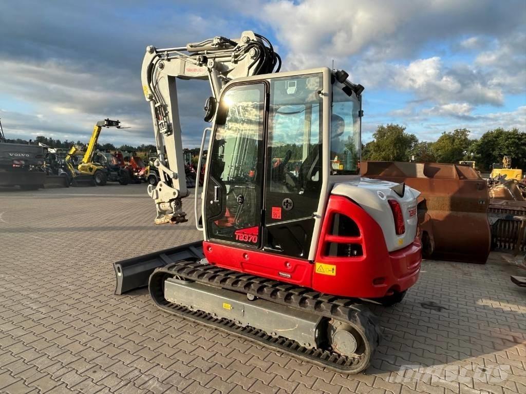 Takeuchi TB 370 V4 中型油圧ショベル 7ｔ-12ｔ（ユンボ・パワーショベル・バックホー）