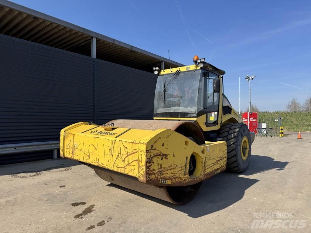 Bomag BW 226 BVC-5 振動ローラ