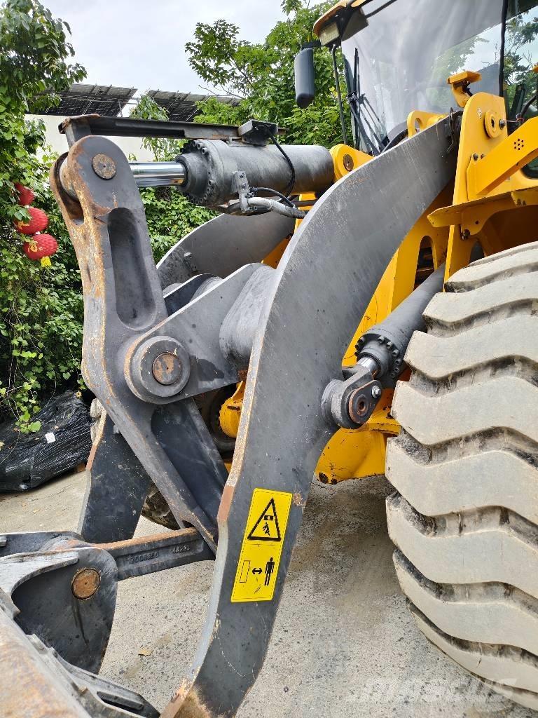 Volvo L 105 ホイールローダー・タイヤショベル